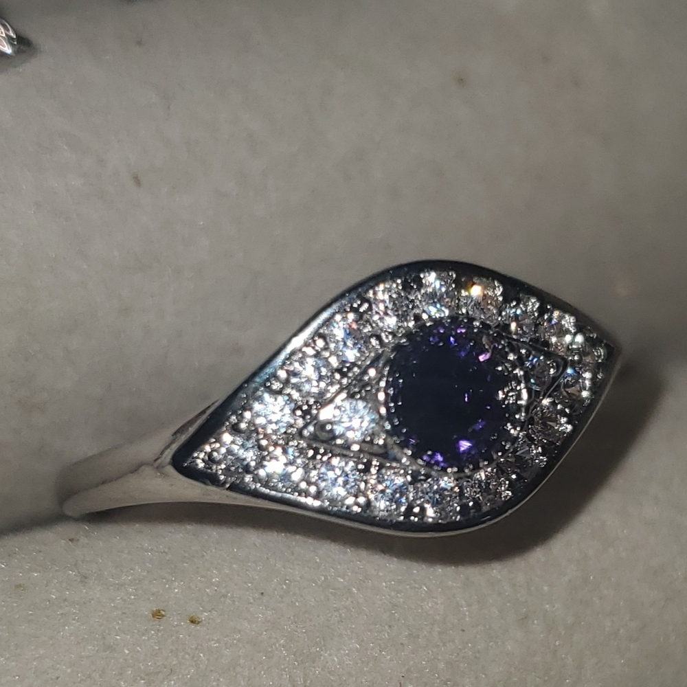 Elegant Silver and Purple Women's Ring